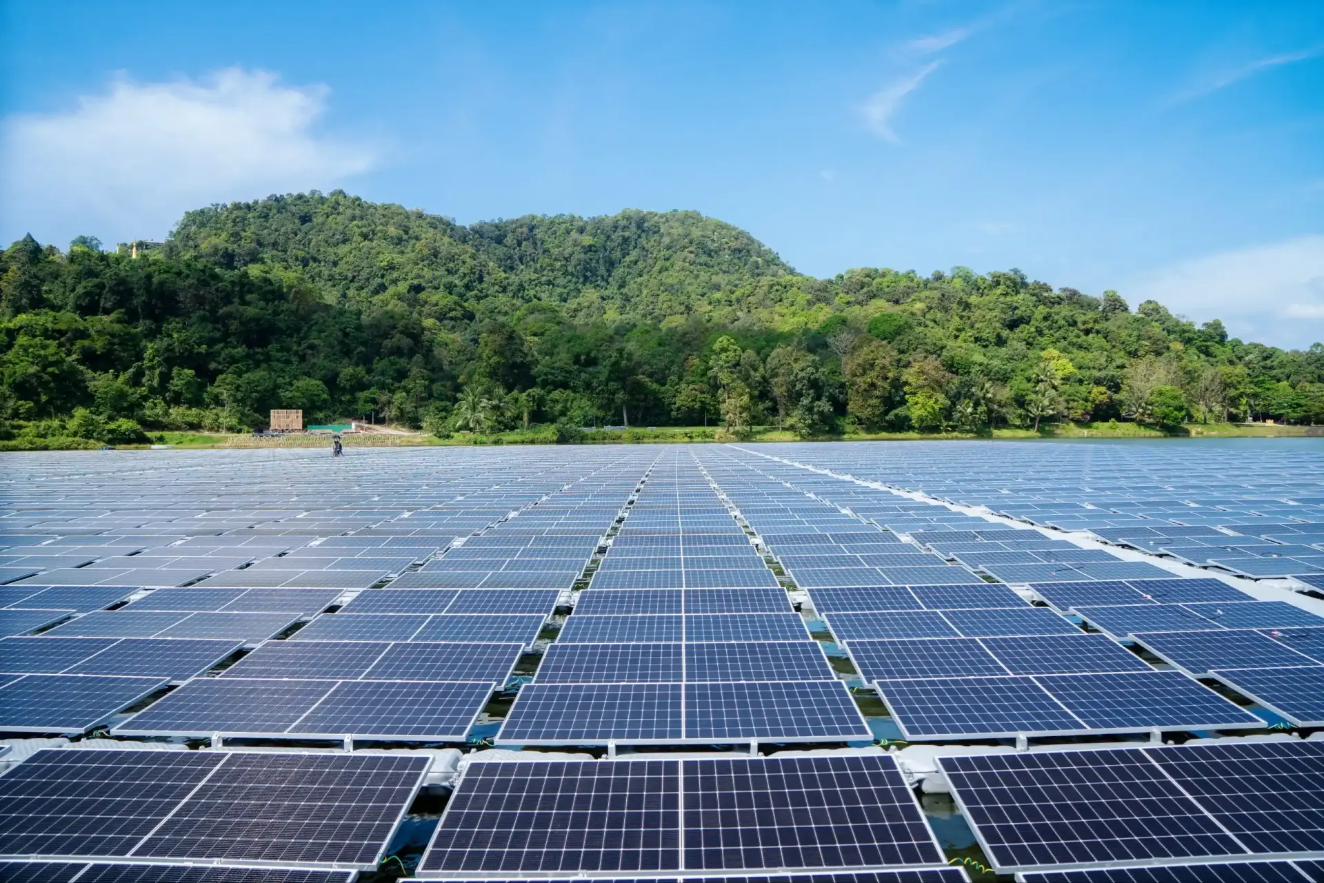 Floating solar project with clean rows of photovoltaic panels